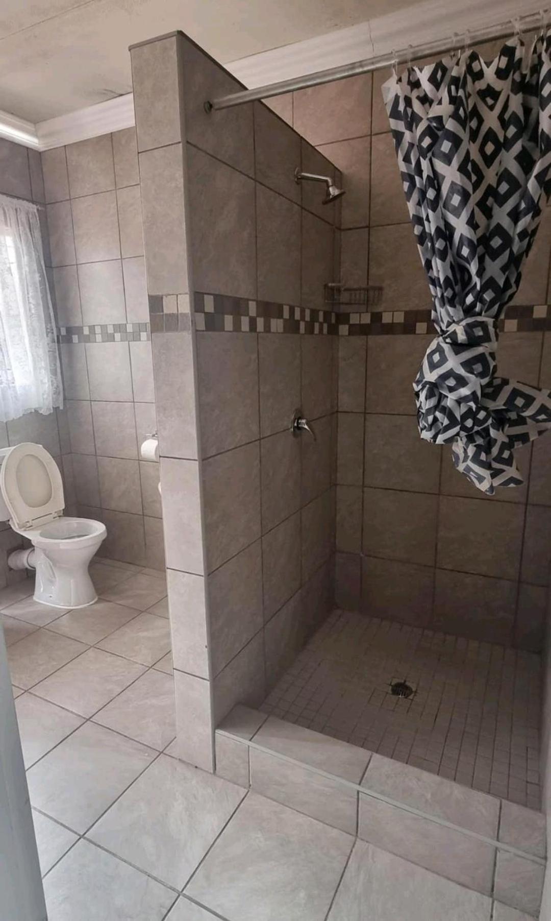 Stay At Home Airport Lodge Kempton Park Esterno foto